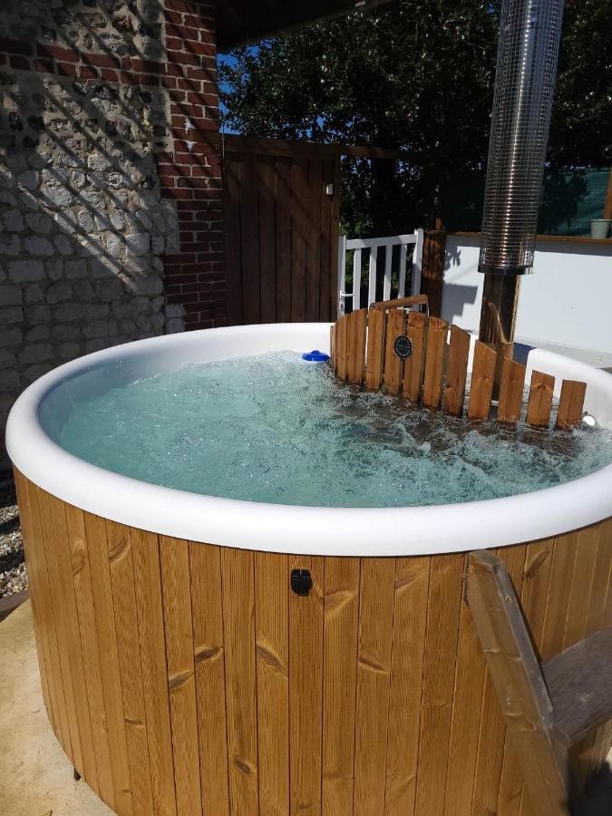 Au Bain Normand : Bain Nordique Et Detente. Goderville Exteriér fotografie